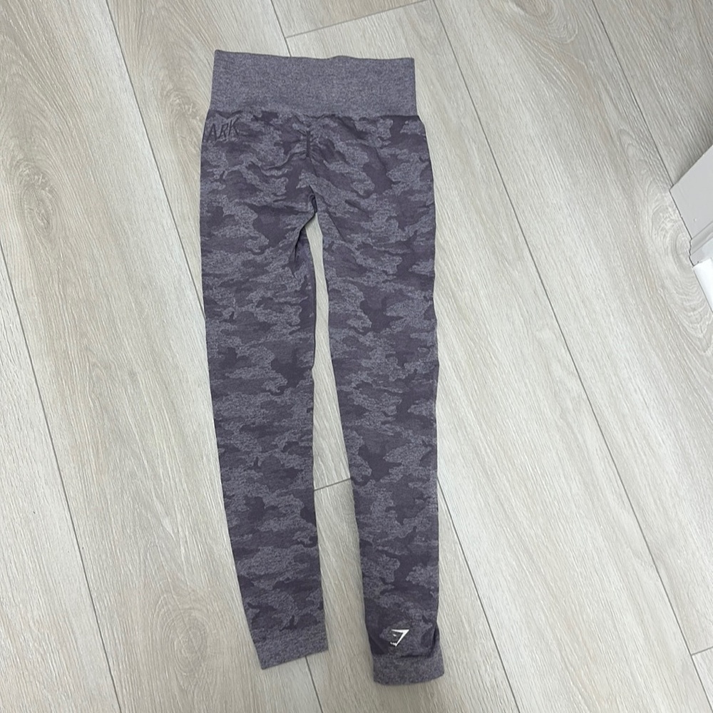 gym shark leggings